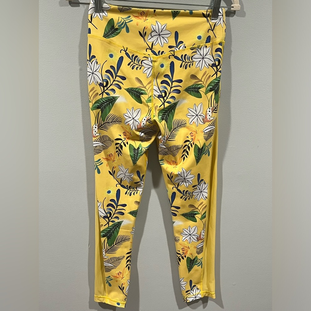 Zyia Active 7/8 Floral Yellow Leggings Sz 6-8 Reflective Light nTight - Picture 7 of 12